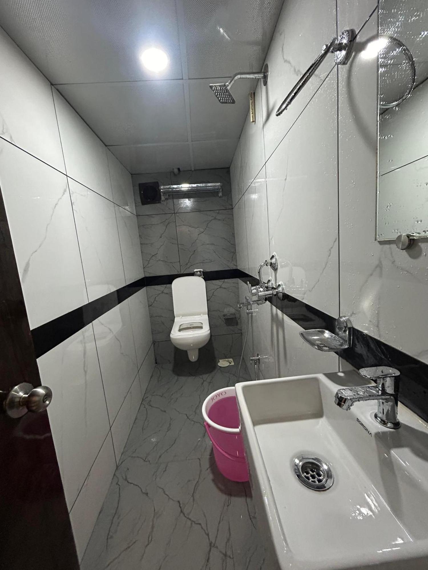 Hotel Rinza Residency Mumbai Exterior foto